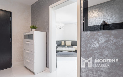 Na predaj dizajnový 3-izbový byt po kompletnej rekonštrukcii v Rači