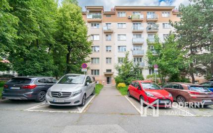 Na prenájom 3-izbový byt v Bratislave-Nové Mesto