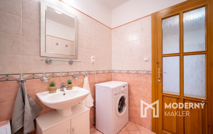 Na prenájom 2-izbový byt na Píniovej ulici v Bratislave