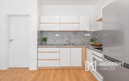 REZERVOVANÉ: Na prenájom 2-izbový byt s balkónom a garážovým státím v projekte MIKO, Trnava