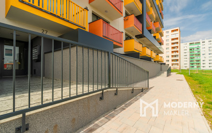 REZERVOVANÉ: Na prenájom 2-izbový byt s balkónom a garážovým státím v projekte MIKO, Trnava