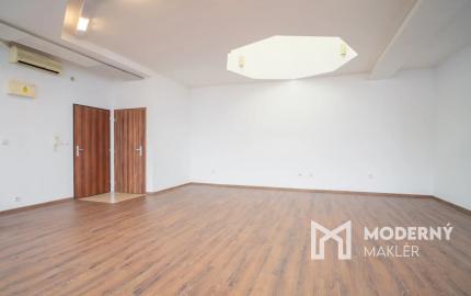 Na prenájom kancelársky priestor na Zámockej ulici priamo pod Bratislavským hradom