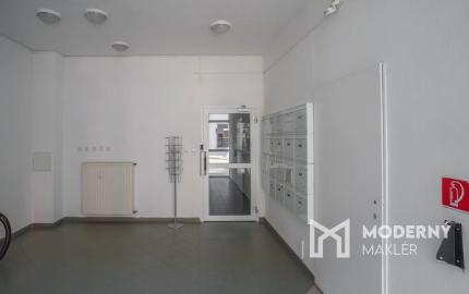 Na prenájom kancelársky priestor na Zámockej ulici priamo pod Bratislavským hradom