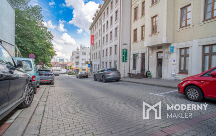 Na prenájom obchodný priestor v centre Bratislavy