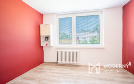 Na predaj kompletne zrekonštruovaný 3-izbový byt v Chtelnici