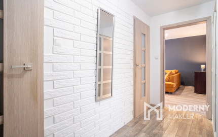 Na predaj kompletne zrekonštruovaný 3-izbový byt v Chtelnici