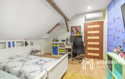 REZERVOVANÉ: Na predaj 5-izbový rodinný dom s garážou v Trnave – časť Tulipán