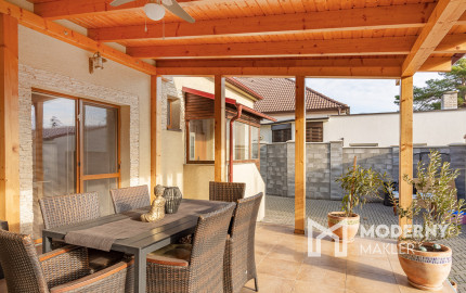 REZERVOVANÉ: Na predaj 5-izbový rodinný dom s garážou v Trnave – časť Tulipán