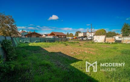 REZERVOVANÉ:Na predaj pozemok so stavebným povolením a projektom k rodinnému domu v obci Vysoká pri Morave