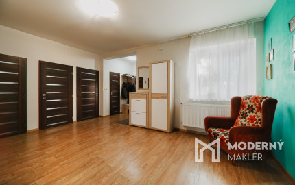 PREDANÉ: Na predaj priestranný rodinný dom v obci Beluša