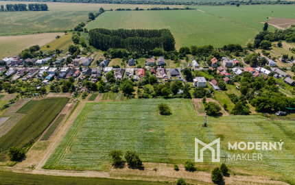 Na predaj obrovský pozemok v obci Moravany-Lučkovce v okrese Michalovce.