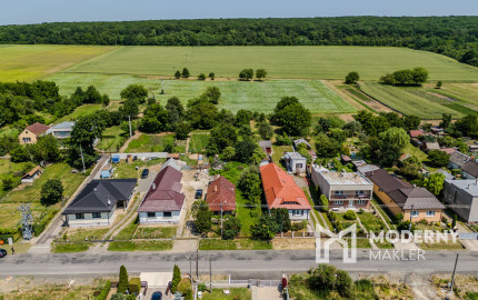 Na predaj rozmerný pozemok vhodný na výstavbu v obci Moravany časť Lučkovce