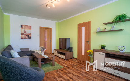 REZERVOVANÉ: Na predaj pekný 3-izbový byt s loggiou v Dúbravke