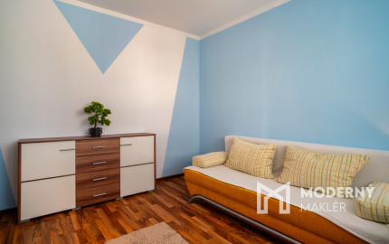 REZERVOVANÉ: Na predaj pekný 3-izbový byt s loggiou v Dúbravke