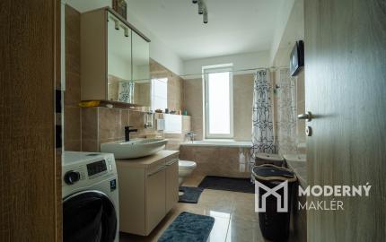 REZERVOVANÉ:Na predaj rodinný dom s terasou v Dunajskej Lužnej