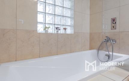 REZERVOVANÉ: Na predaj zariadený 4-izbový rodinný dom v Dolnej Strede