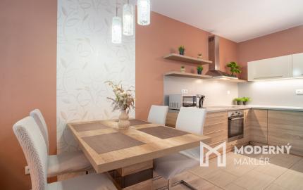 REZERVOVANÉ: Na predaj priestranný 3-izbový byt na Slávičej ulici v Senci