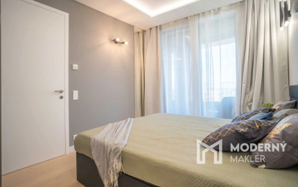 Na prenájom kompletne zariadený 2-izbový byt s garážovým parkovacím státím v SKYPARKU