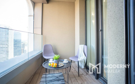Na prenájom kompletne zariadený 2-izbový byt s garážovým parkovacím státím v SKYPARKU
