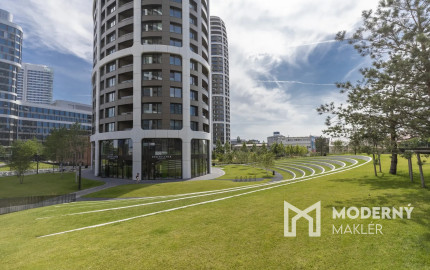Na prenájom kompletne zariadený 2-izbový byt s garážovým parkovacím státím v SKYPARKU