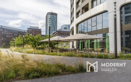 Na prenájom kompletne zariadený 2-izbový byt s garážovým parkovacím státím v SKYPARKU