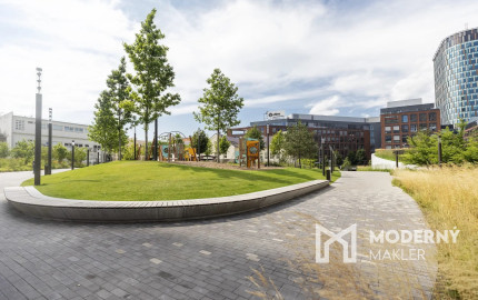 Na prenájom kompletne zariadený 2-izbový byt s garážovým parkovacím státím v SKYPARKU