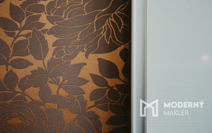 Na predaj 3- izbový byt s parkovaním, Zlatovce Trenčín