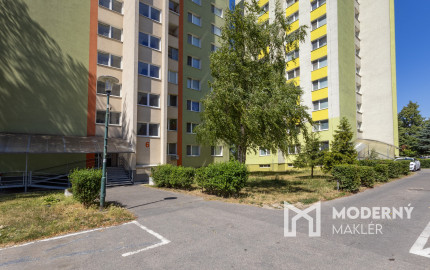Na predaj 3-izbový byt v Bratislave-Podunajské Biskupice