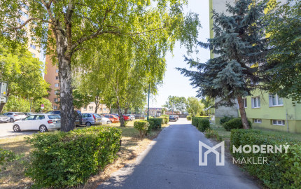 Na predaj 3-izbový byt v Bratislave-Podunajské Biskupice