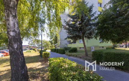 Na predaj 3-izbový byt v Bratislave-Podunajské Biskupice