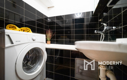 Na predaj štýlový 3-izbový byt v centre Starej Turej