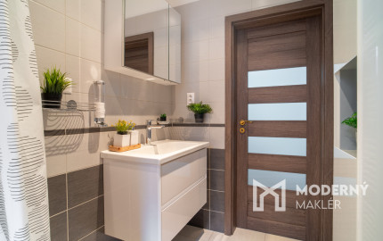 Na predaj 4-izbový rodinný dom v obci Závod