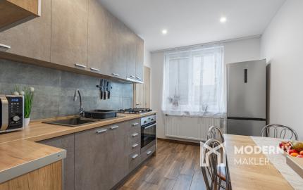 Na predaj kompletne zariadený 3,5-izbový byt v Dolnej Strede