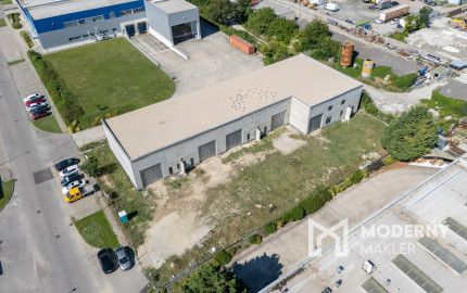 Na predaj novostavba haly s výbornou dostupnosťou v priemyselnej časti Šamorína určená na výrobu a skladovanie