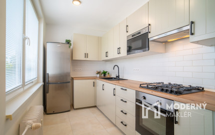 Na prenájom pekný 3-izbový byt v centre mesta Malacky