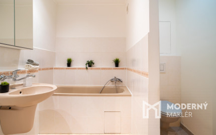 Na prenájom pekný 3-izbový byt v centre mesta Malacky