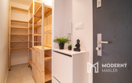 Na prenájom pekný 3-izbový byt v centre mesta Malacky