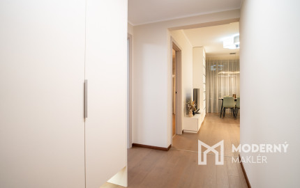 Na prenájom 2-izbový byt so šatníkom v Eurovea Tower – Bratislava