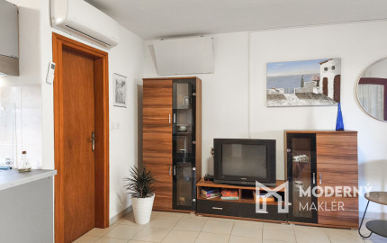 Na predaj 3-izbový apartmán na ostrove Vir v Chorvátsku