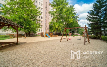 Na predaj atraktívny 2-izbový byt vo Vrábloch - Žitava