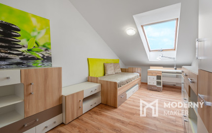 Na prenájom kompletne zariadený 4-izbový podkrovný byt v Ivanke pri Dunaji