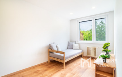 Na predaj priestranný 3-izbový byt s veľkou loggiou v Rači