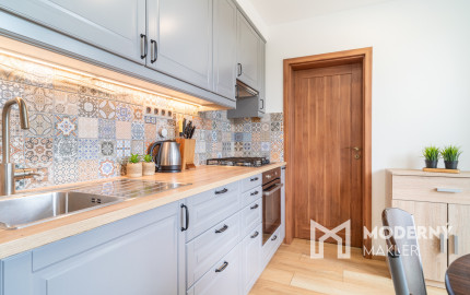 Na predaj priestranný 3-izbový byt s veľkou loggiou v Rači