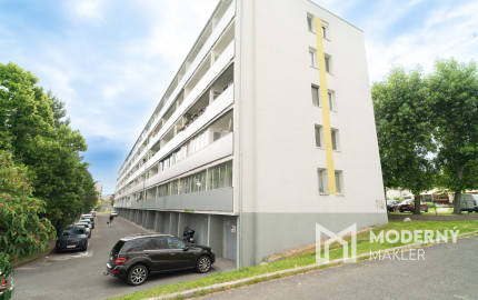 Na predaj priestranný 3-izbový byt s veľkou loggiou v Rači