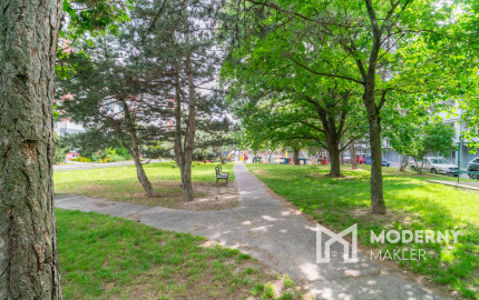 Na predaj priestranný 3-izbový byt s veľkou loggiou v Rači