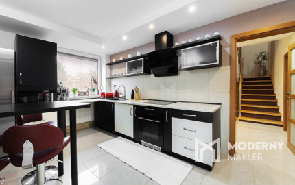 Na predaj rodinný dom s bazénom v Kysuckom Novom Meste