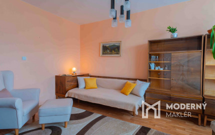 REZERVOVANÝ: Na predaj priestranný 2-izbový byt v Starej Ľubovni