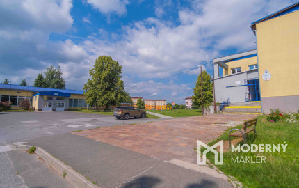 REZERVOVANÝ: Na predaj priestranný 2-izbový byt v Starej Ľubovni