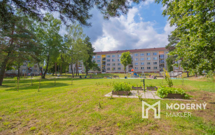 REZERVOVANÝ: Na predaj priestranný 2-izbový byt v Starej Ľubovni