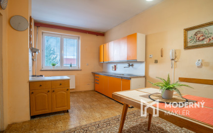 Na predaj 7-izbový rodinný dom v Studienke s investičným potenciálom